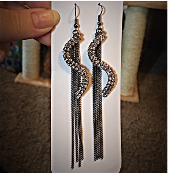 Jewelry - Spiral Tassel Earrings